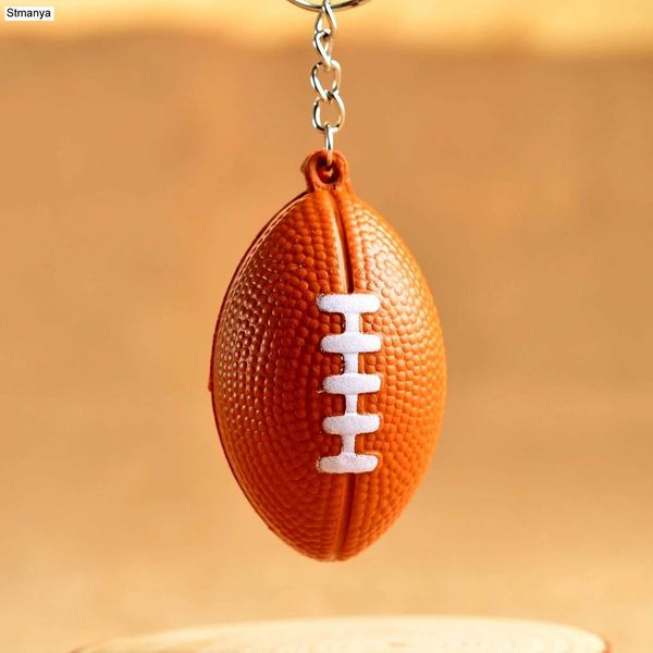 Keychains Lanyards Football Club Metal Keychain Car Key Chain Chain Ring Sports Keyring For Finder Houler Accessoires Cadeaux pour Gift 17165 Q240403