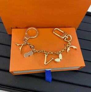 Porte-clés Lanyards marque de haute qualité Designer porte-clés sac à main pendentif voiture chaîne breloque sac porte-clés bibelot cadeaux accessoires boucle cadeau exquis avec boîte L 68ess