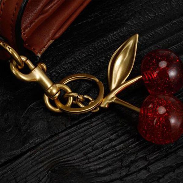 Porte-clés longes porte-clés cristal cerise styles couleur rouge femmes filles sac voiture pendentif accessoires de mode fruit sac à main décoration