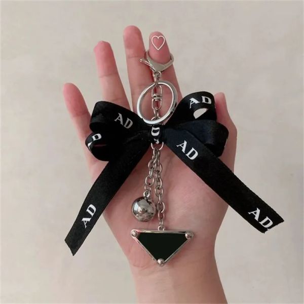 Keychains Lanyards Kelechains Designer Men Car Keychain Coucles Luxury Cavoure Coupie-tête Femmes Femmes Fabrine à la main