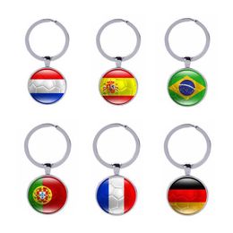 Keychains Lanyards Keychains Lanyards World Cup Keychain Flag Football Keyrings 32 teams voetbalfans souvenir promotie geschenken Brazilië Key Ring Holder 10pcslot 2210