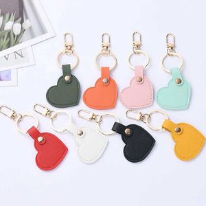 Keychains Lonyards en cuir coeur en forme de clé de trèfle en forme de chariot pour femmes pour femmes clés de la maison de charme pack pendentif cadeau Q240404