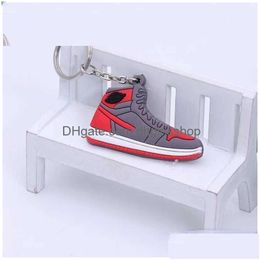 Sleutelhangers Lanyards Mini Sile Sneaker Sleutelhangers Sportschoenen Sleutelhanger Basketbal Kinderen Sleutelhanger Schoen Creatief Cadeau63013669191825