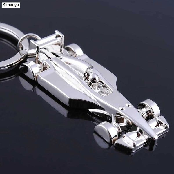 Keychains Lonyards Nouveau arrivée Racing Key Chain Silver Color Alloy Full Wheel Car F1 Keychain for Christmas Gift Ring 17026 Q240403