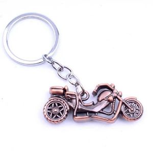 Keychains lanyards Nieuwe motorhelmen Key Chain Car Women Men Cool Motorauto Keychain Tassen Hot Ring Gift Sieraden Groothandel K2406 Q240403