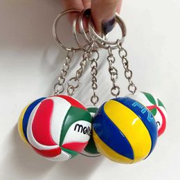 Keychains Lonyards personnalisé anime volleyball keychain mini pvc sport voiture haikyuu keychain volleyball balle porte-clés anneau pour joueurs hommes femmes q240403