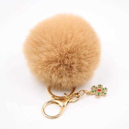 Keychains Lonyards Pom Poms Keches Pompoms moelleux Keychain Keychain en fourrure artificielle pour femmes Girls Christmas Gift Llaveros Para Mujer