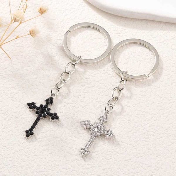 Keychains Lanyards Pretty Rhinestone Cross Religiosos Dos colores Anillos clave para mujeres Amistad Cumpleaños