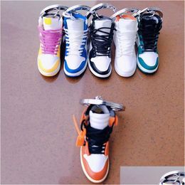 Keychains Lanyards Simation 3D Sneakers Keychain Fun Mini Pu Basketball Chaussures Courte