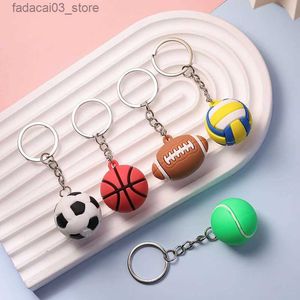 Porte-clés Longes Simulation Football Basketball Volleyball Tennis Rugby Porte-clés PVC Creative Mini Porte-clés Sac À Dos Pendentif Accessoires De Voiture Cadeau Q240201