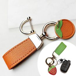 Porte-clés porte-clés en cuir fraises oranges oeuf poché pendentif créatif porte-clés en métal petits sacs femmes hommes ornement personnalisé