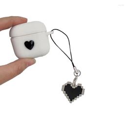 Porte-clés Love Heart Phone Pendentif Roman Creux Papillons Glands Y2k Fille Niche Porte-clés Lanière À La Main