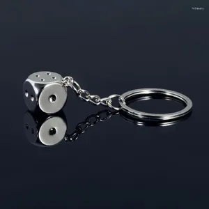 Porte-clés Lucky Dice Metal Porte-clés Bijoux Cadeaux pour petit ami mari papa