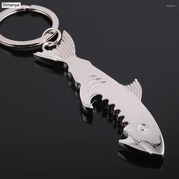 Porte-clés métal requin ouvreur hommes femmes porte-clés sac charme océan monde voiture anneau fête cadeau bijoux K2024