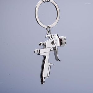 Porte-clés pistolet à eau en métal porte-clés outils de lavage de voiture modèle haute pression porte-clés cadeau de fête pendentif anneau K2011