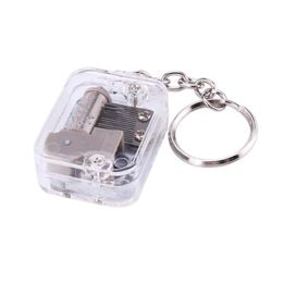 Keychains Mini Music Box Key Chains Diy Play Set 18 Tones Mechanische metalen dozen Ringen met schroeven Home Decor