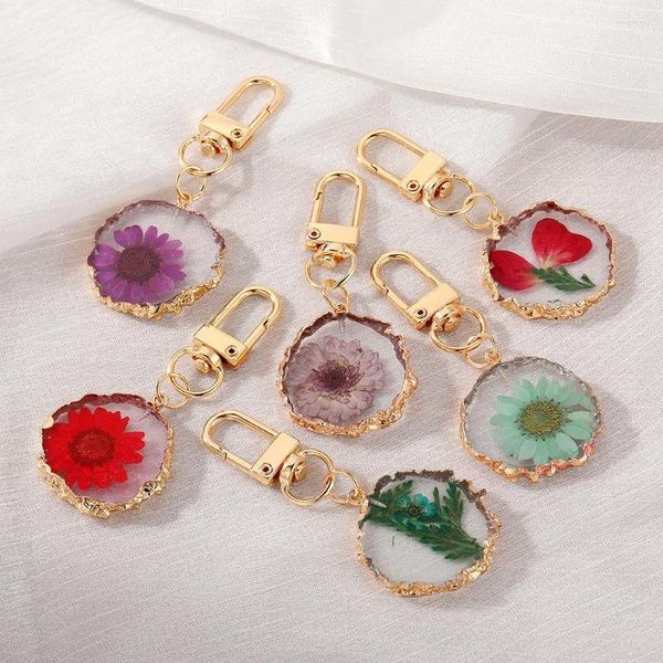 Porte-clés Cadre Plaqué Pressé Véritable Fleur Séchée Daisy Pétale Résine Pendentif En Métal Porte-clés Fermoir Rotatif Porte-clés Bijoux