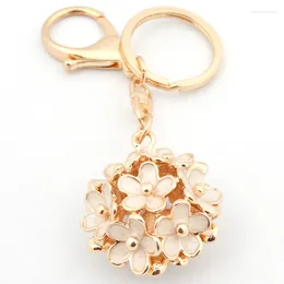 Keychains Seialoy Gold Color Fleurs Key Chain pour les femmes hommes blancs de margueil