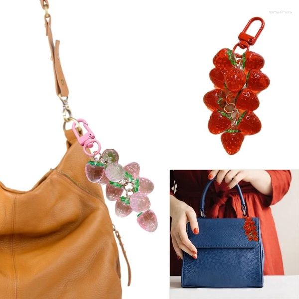 Llaveros con colgante de fresa, llavero dulce, decoración de mochila, llavero de fruta, cordón para teléfono, joyería para mujer y niña