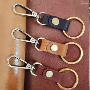 Keychains Vintage Brown Car Keychain Accessories Persoonlijkheid Cowhide Key Chains Echt lederen hanger Gift voor vrienden