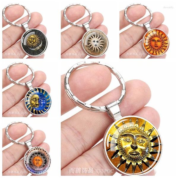 Llaveros Llavero étnico vintage Sol y luna Cabujón de cristal Joyería retro Regalos de navidad Accesorios de moda para mujeres