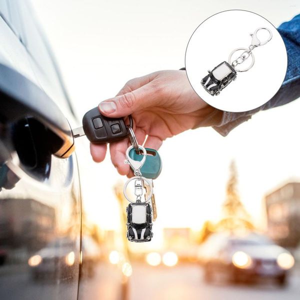 Porte-clés portefeuille enfants voiture porte-clés alliage porte-clés pendentif anneaux pratiques maison clés titulaire cadeau suspendu décor strass homme