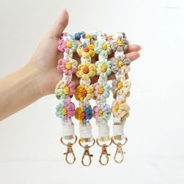 Porte-clés tissé Floral bracelet porte-clés femmes tricot marguerite fleurs pour clés de voiture Style coréen tricoté doux