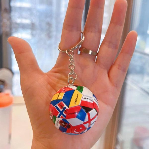 Keychains World Flag Football Keychain Country Soccer Club Souvenir Car Bag Asesors Accesorios Regalos Cadenas colgantes Claus J2K5