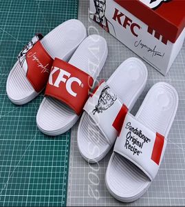 KFC X Sandalboyz Honor Indonésie Chicken frit Colonel Sanders Jagonya Ayam Men Femmes Slipper Shoes2624820