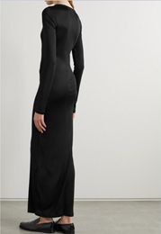 KHA * ITE 2024 printemps / été Nouvelle jupe rétro Long Slim Slim, mince robe de style intérieur enveloppe mince pour les femmes
