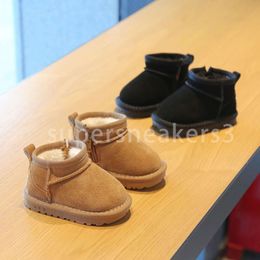 Botas de diseño para niños Nieve Invierno Algodón de felpa 1-2 años Zapatos para caminar para bebés para niños y niñas Bota corta para bebés con suela suave y cálida