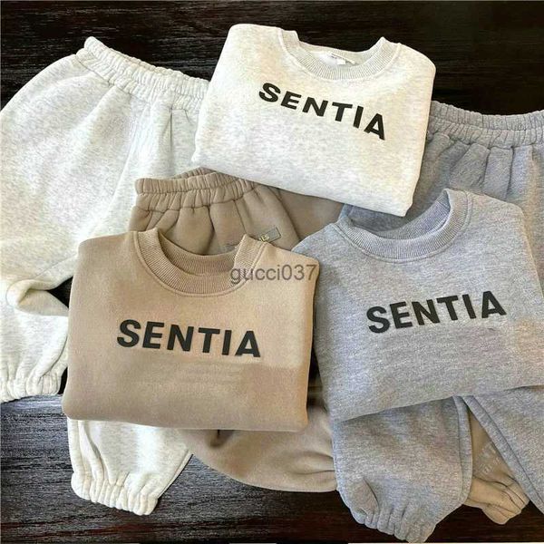 Kid Sweat à capuche ESS Sweatshirts Ensembles Vêtements Bébé Designer Essent Mode Lâche Essentail Sweat à capuche Streetwear Essen Lovers Street Survêtement Suit3V5K