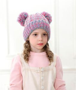 Kid Knit Crochet Beanies Hat Girls Soft Double Balls Winter Warm Hat 12 colores Outdoor Baby Pompom Ski Caps CCE2902