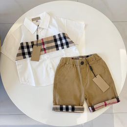 Kid Tracksuit Baby Twee -delige set Girl Boy T -shirt Kinderontwerpkleding