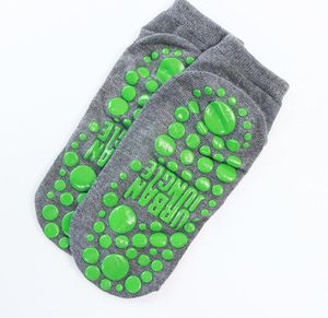 Chaussettes de trampoline pour enfants, chaussettes de saut à rebond, chaussettes antidérapantes pour lieu d'attraction, chaussettes de sol pour chambre de bébé, vente en gros, chaussettes de sport pour garçons et filles