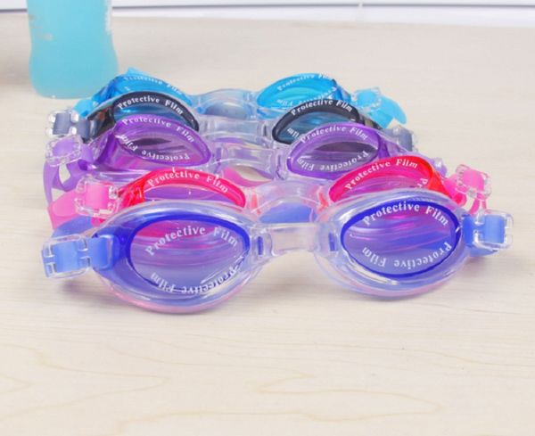 Lunettes de natation pour enfants, lentille anti-buée avec étui de protection, bouchons d'oreille avec pince-nez. Protection UV, hypoallergénique, imperméable et doux