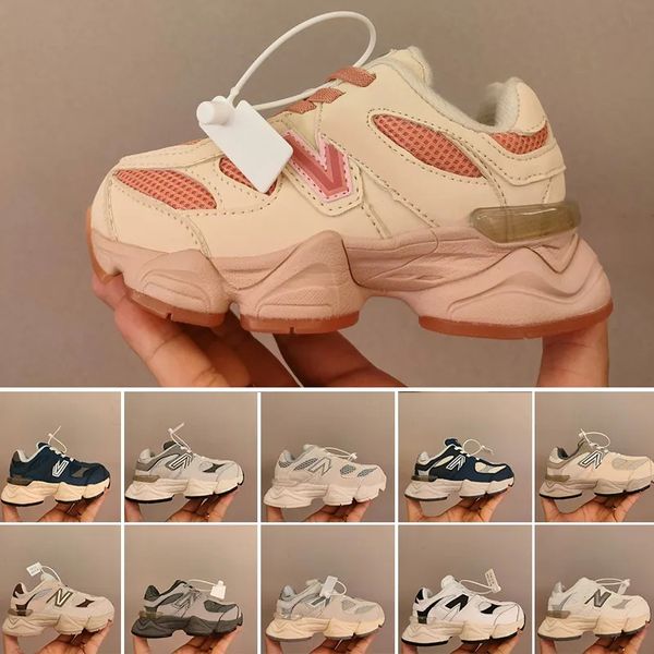 Enfants 9060 Chaussures de course Top 9060 Joe Freshgoods Infant Sneaker Suède 1906R Designer Penny Cookie Rose Baby Shower Bleu Sel de mer Outdoor Trail Baskets 9C-3Y