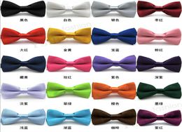 Accessoires pour enfants bébé unisexe Nouvelle mode Rayon Solid Bow Ties Childrens Pretty Candy Color Party Bow Ties3931182