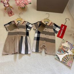 Vestido de niñas para niños Jumpsuits infantiles Born Rompers recién nacidos ropa a cuadros de verano del mismo estilo que los hermanos 0 - 4 años