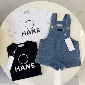 Designer Kids Baby Girls Denim Sauthoue Souettes Summer Black blanc T-shirts Short Vêtements pour les enfants