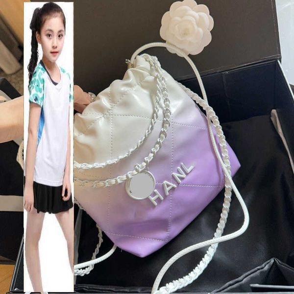 Sacs pour enfants Brand de luxe CC Sac 24p Gradient Colon Couleur 22Mini Sacs d'épalsine laquée Lacquered White Coin Coin Purse Purse Round Strao Metal Hardware Matelasse Crossb