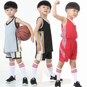 Conjuntos de camisetas de baloncesto para niños, kits de uniformes, ropa deportiva para niños y niñas, camisetas de baloncesto transpirables para entrenamiento juvenil, pantalones cortos 240315