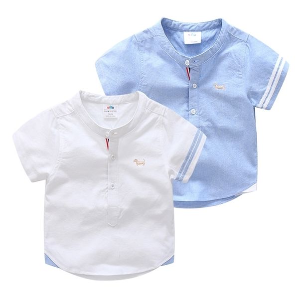 Enfants Anniversaire Cadeau Vêtements Été Mode Coton Blanc Bleu Couleur Dessin animé Chien Imprimer Manches Courtes Col Mandarin Garçons Chemise 210306