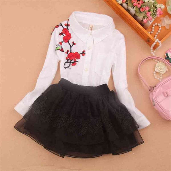 Enfants Blouse Filles Chemise À Manches Longues Blanc Fond Vêtements Printemps Automne Fleur Col Rabattu Tops School Girl Blouses 210622