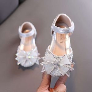 Kids Bow Flats kinderprinses voor sandalen 2023 Nieuwe lente zomer comfortabel klein meisje schoenen E645 L2405 L2405