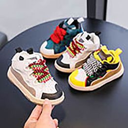 Kinderen Casual hoogwaardige jongensmeisjes Fashion Sneakers feestplatforms Daddy schoenen Vintage broodschoenen Maat 26-35