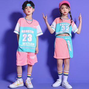 Chatheader pour enfants tenues adolescents montrant des vêtements hip hop