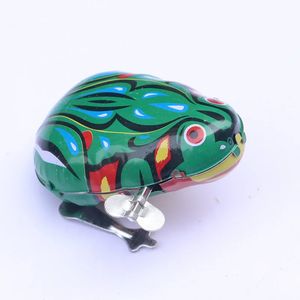 Kids classic tin wind up Clockwork Jumping Iron Frog Toy Action figures pour enfants toys garçon cadeau bébé 240408