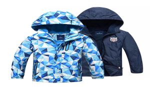 Ropa para niños Niños Outerwear Azulado Polar Catán de vellón con capucha a prueba de viento a prueba de viento de las chaquetas para los niños de 312 años LJ2015327656