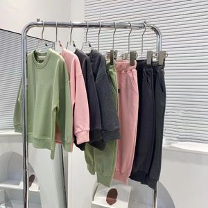 ropa para niños Ess abrigos para bebés Conjuntos de ropa esencial Sudadera con capucha niños niñas ropa de diseñador Camisas de calle Sudaderas con capucha Chándales sueltos o72e z2Cn #